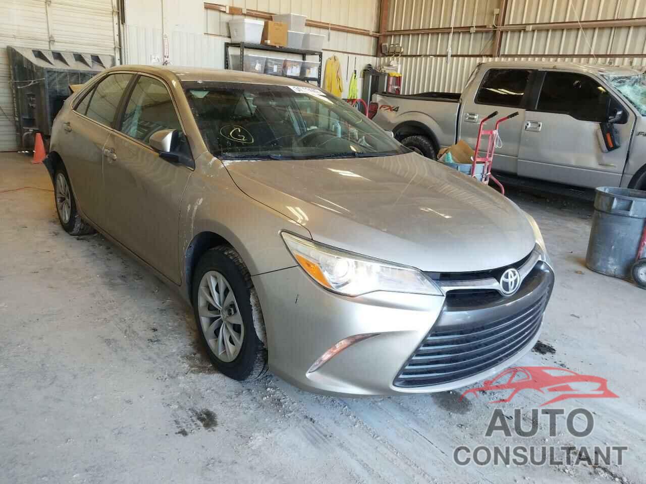 TOYOTA CAMRY 2015 - YV1A0MSW6J2388414