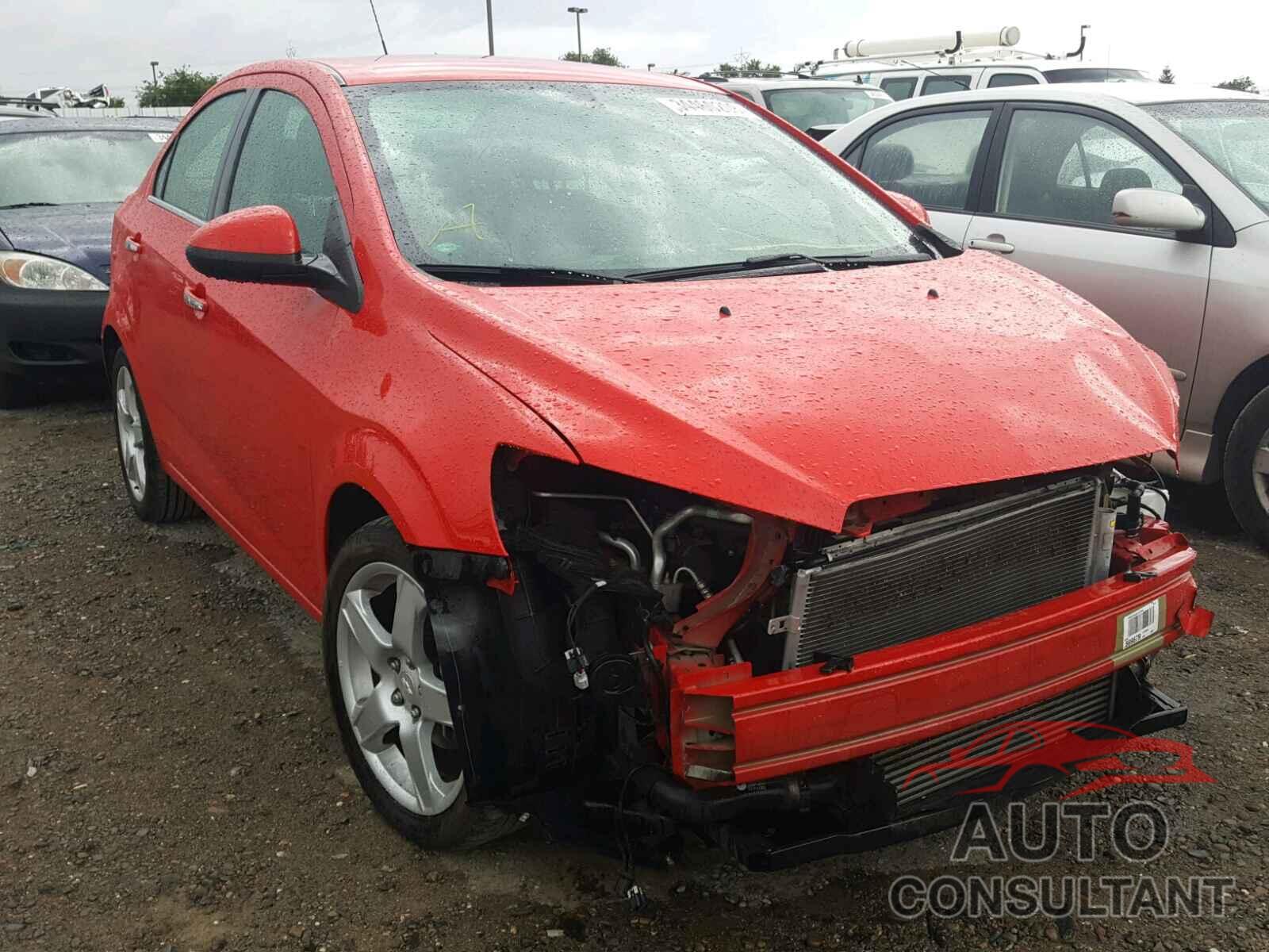 CHEVROLET SONIC 2016 - 1G1JE5SB1G4140023