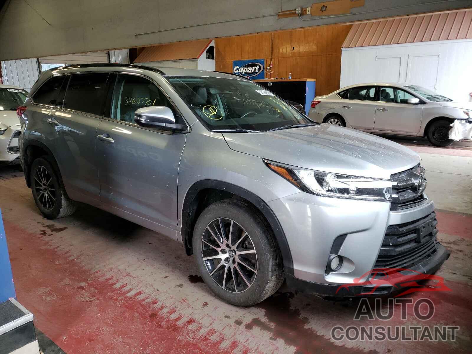 TOYOTA HIGHLANDER 2017 - 5TDJZRFH8HS413837