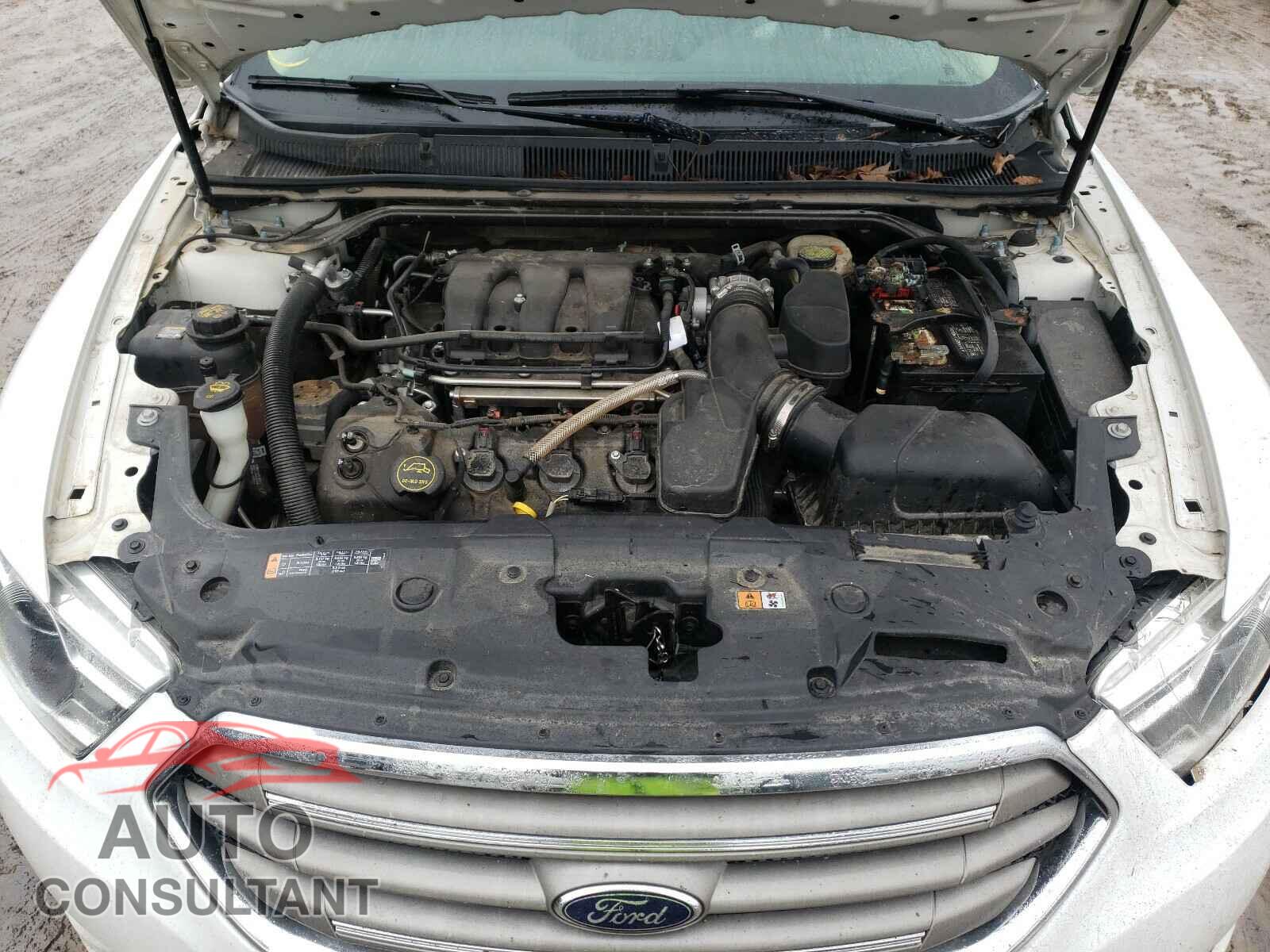 FORD TAURUS 2016 - 1FAHP2E83GG137157