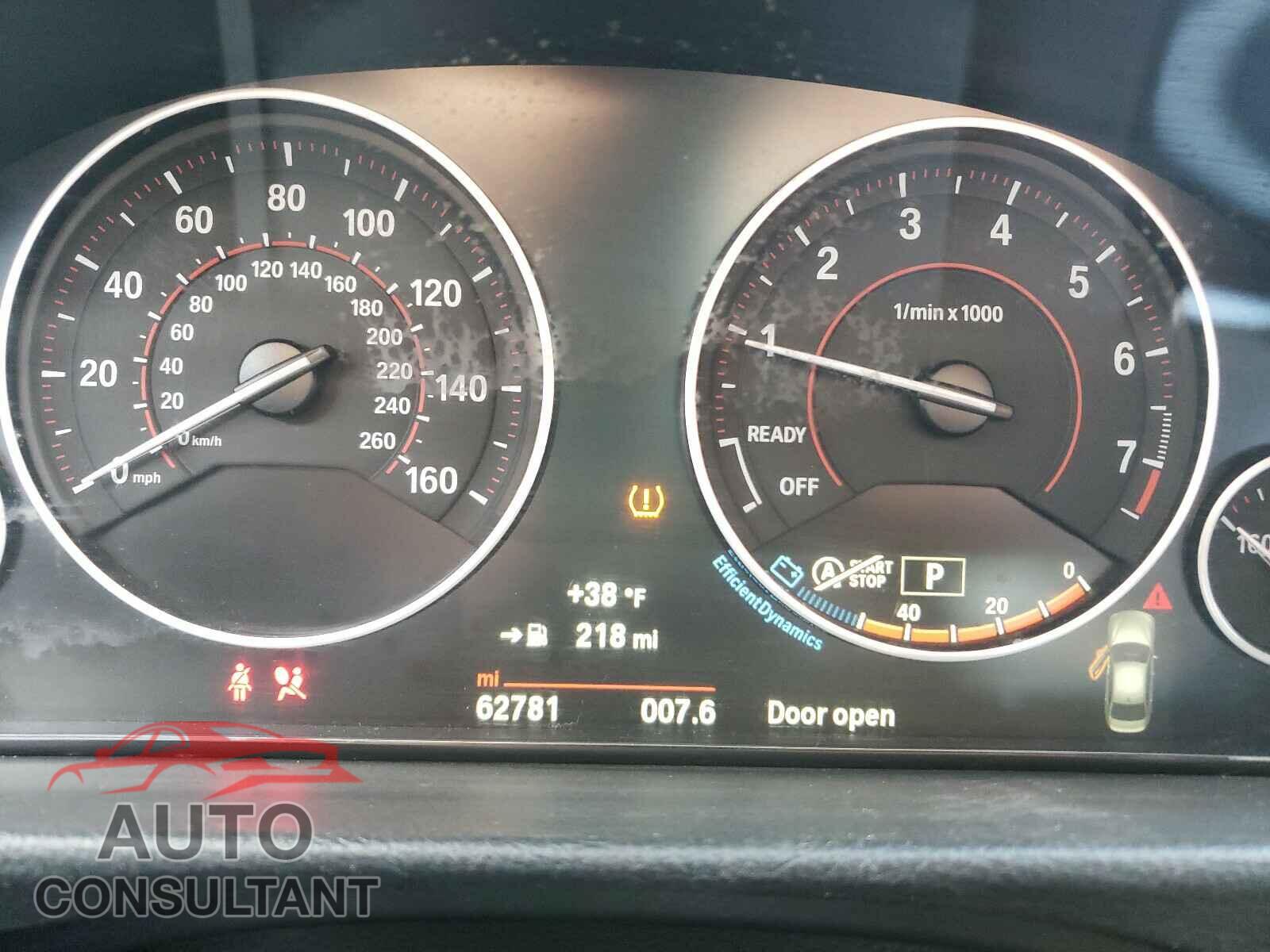 BMW 3 SERIES 2016 - WBA8B3G53GNT62253