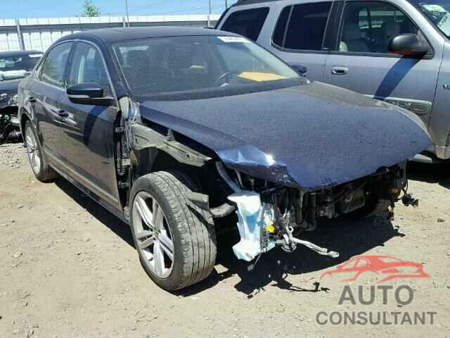 VOLKSWAGEN PASSAT 2015 - 1VWCV7A36FC090095