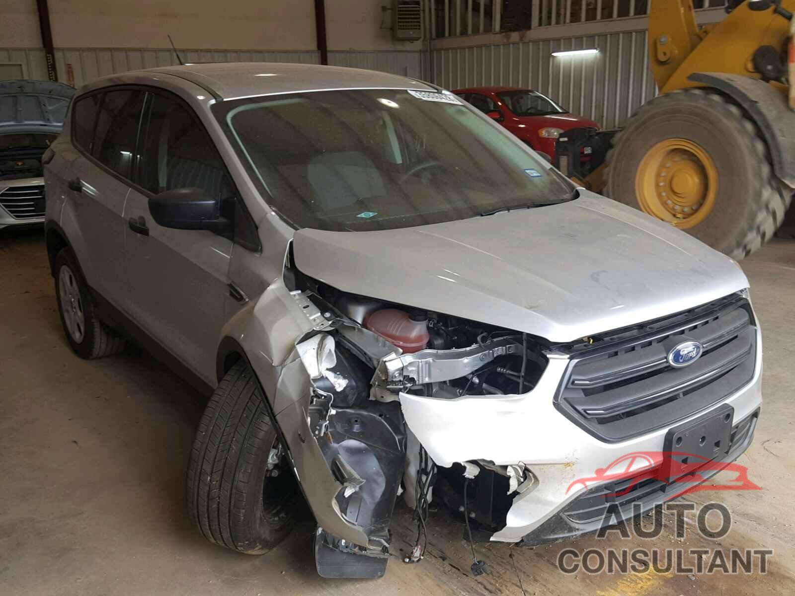 FORD ESCAPE 2017 - 1FMCU0F79HUD86973