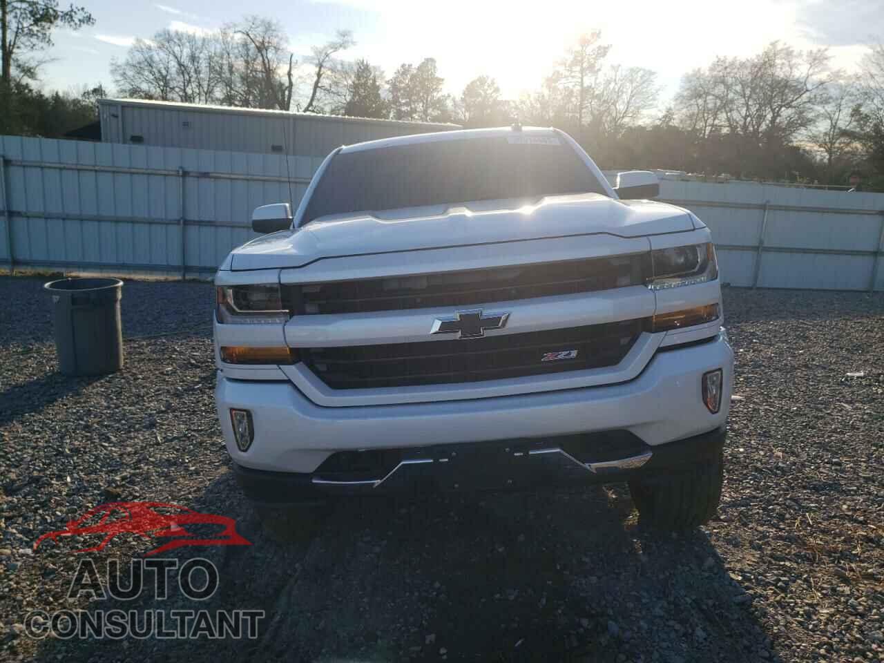 CHEVROLET SILVERADO 2017 - 3GCUKREC2HG119596