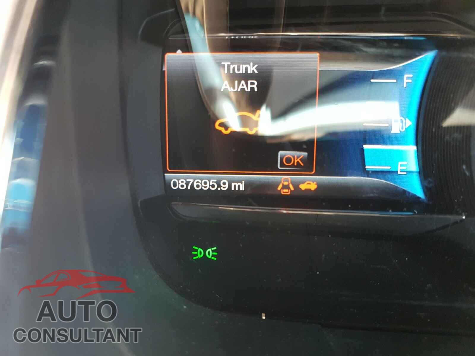 FORD TAURUS 2016 - 1FAHP2E86GG134317