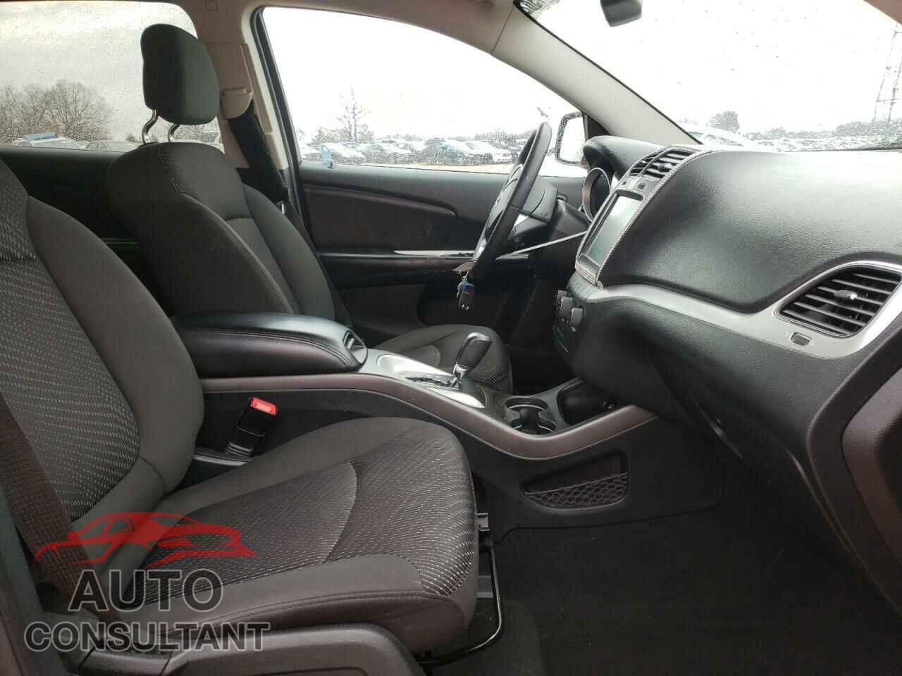 DODGE JOURNEY 2017 - 3C4PDCGG7HT684406