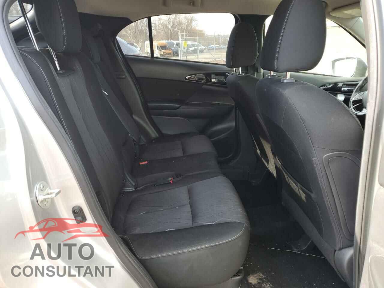 MITSUBISHI ECLIPSE 2018 - JA4AT5AA5JZ068446
