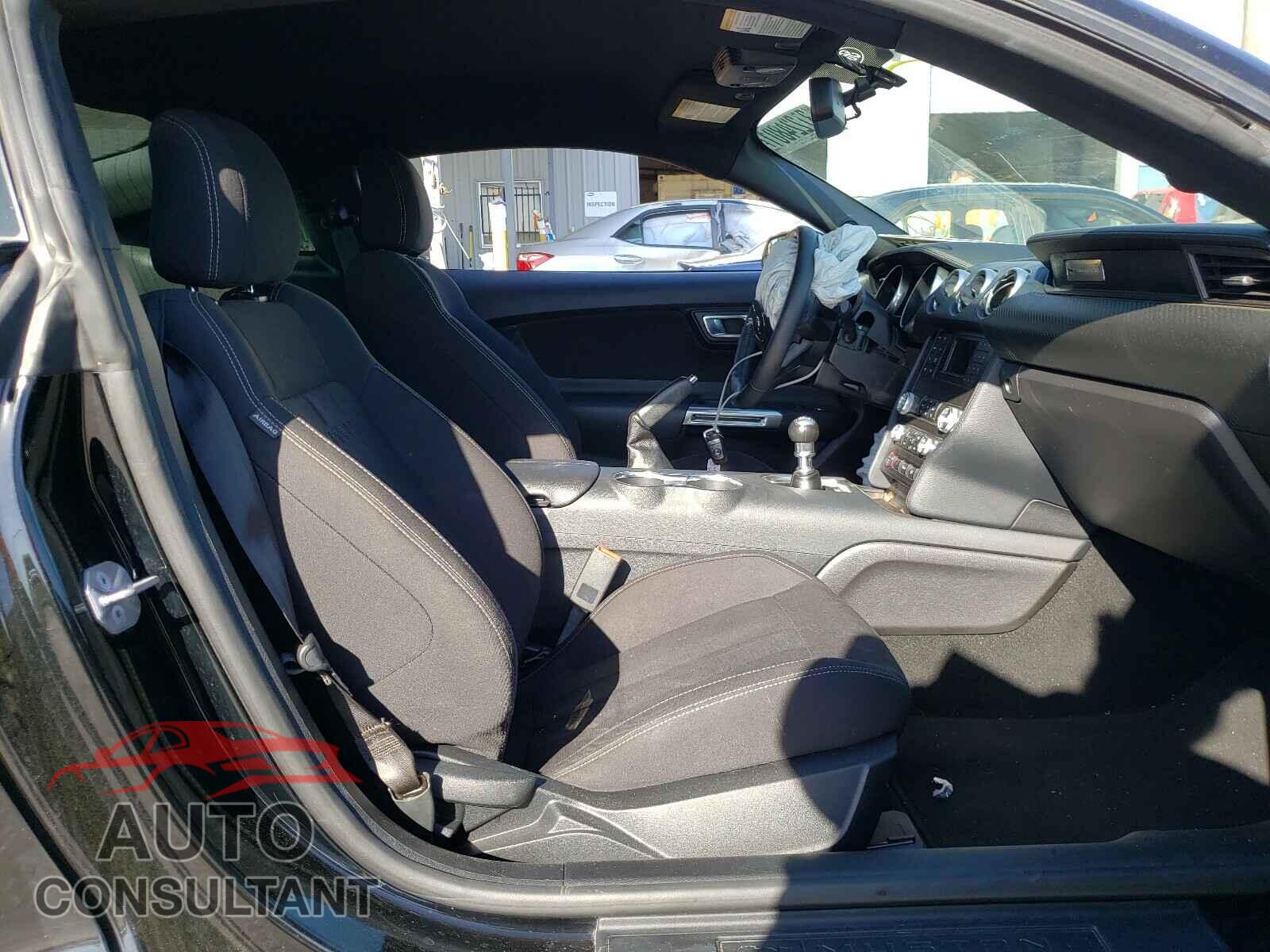 FORD MUSTANG 2019 - 1FA6P8TH8K5111736