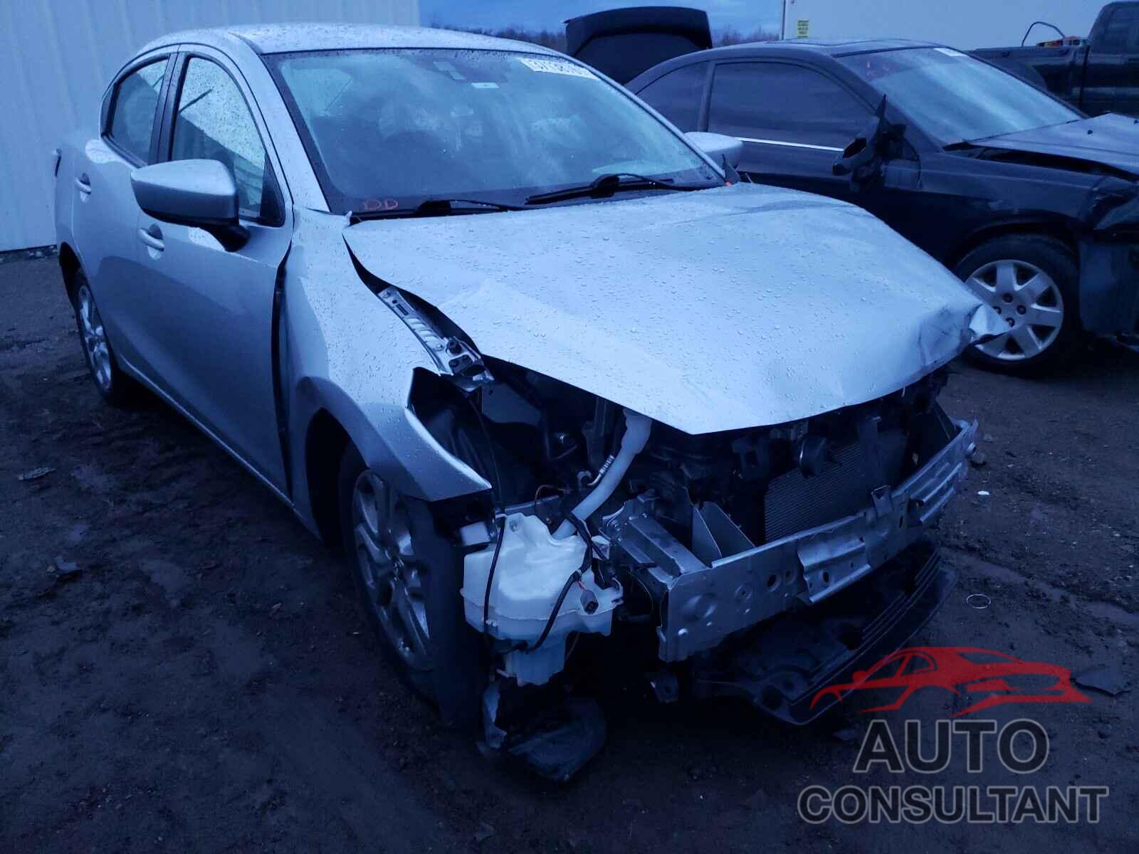 TOYOTA YARIS 2018 - 3MYDLBYV3JY318465