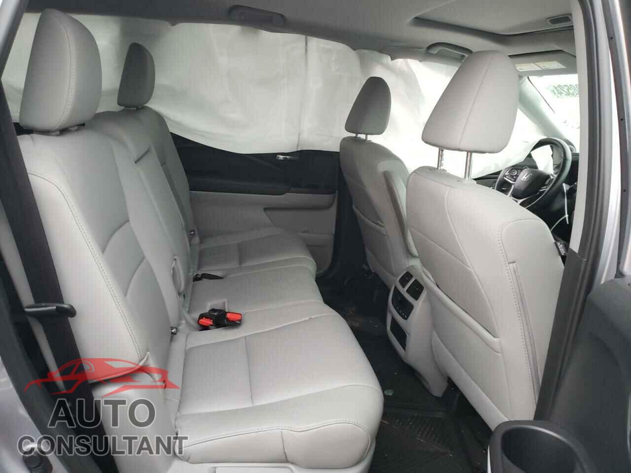 HONDA PILOT 2021 - 5FNYF6H54MB022045