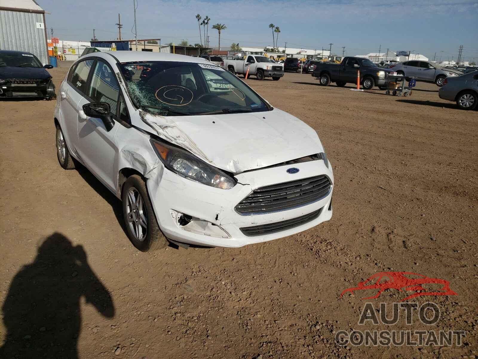 FORD FIESTA 2018 - 3FADP4EJ4JM115601