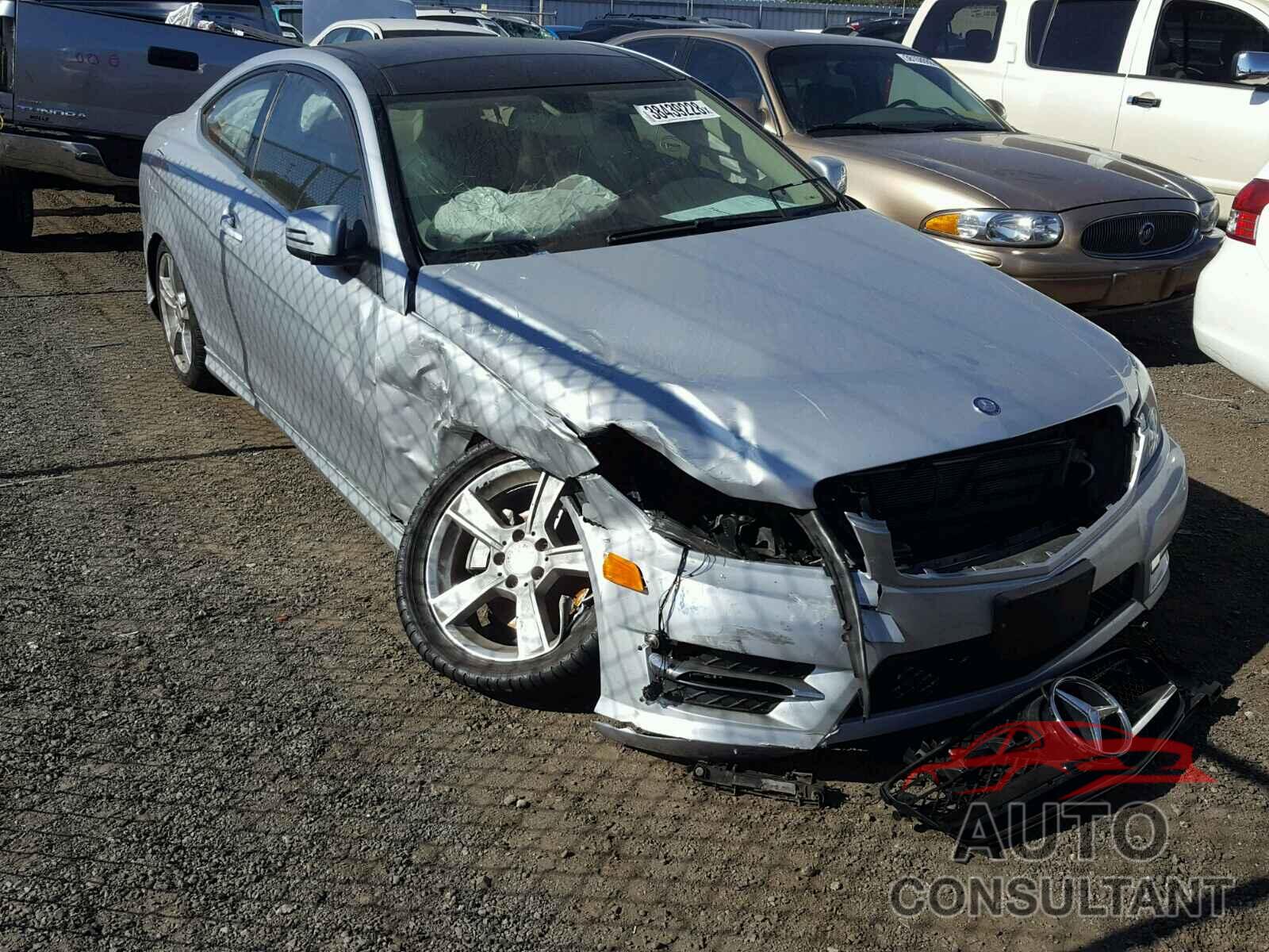 MERCEDES-BENZ C 250 2015 - WDDGJ4HB2FG391411