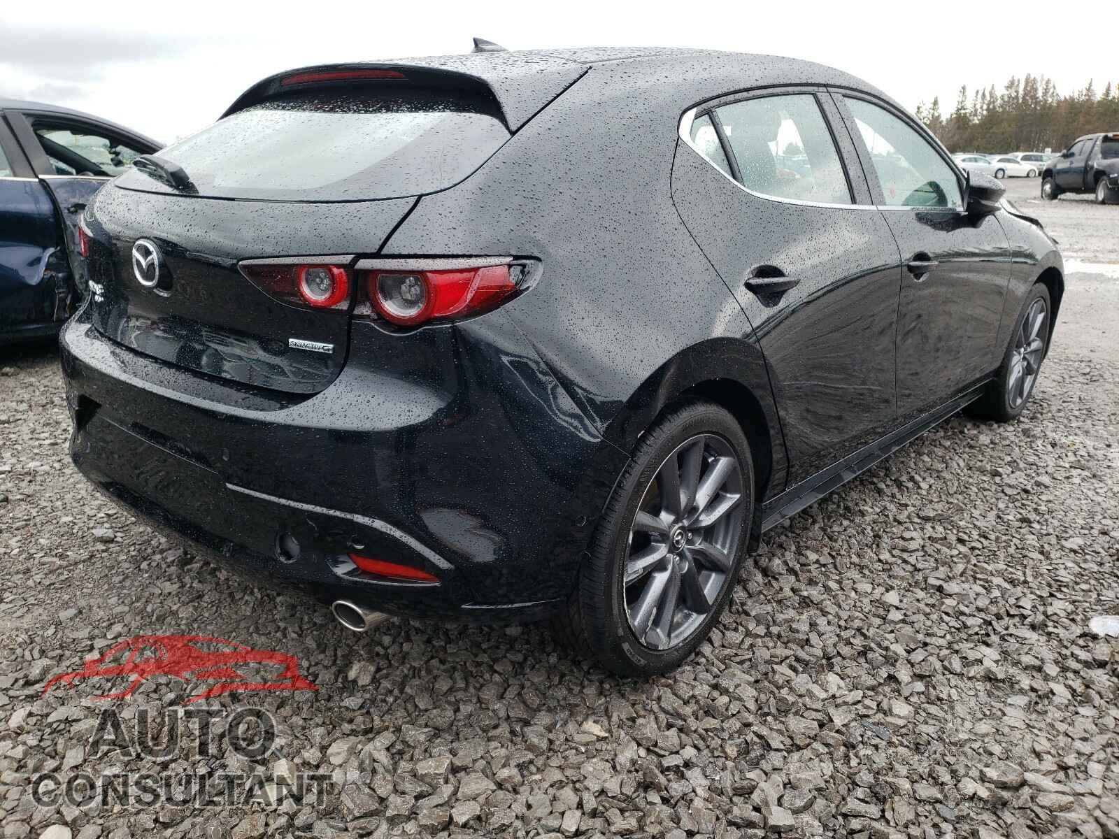 MAZDA 3 2021 - JM1BPBMLXM1304411