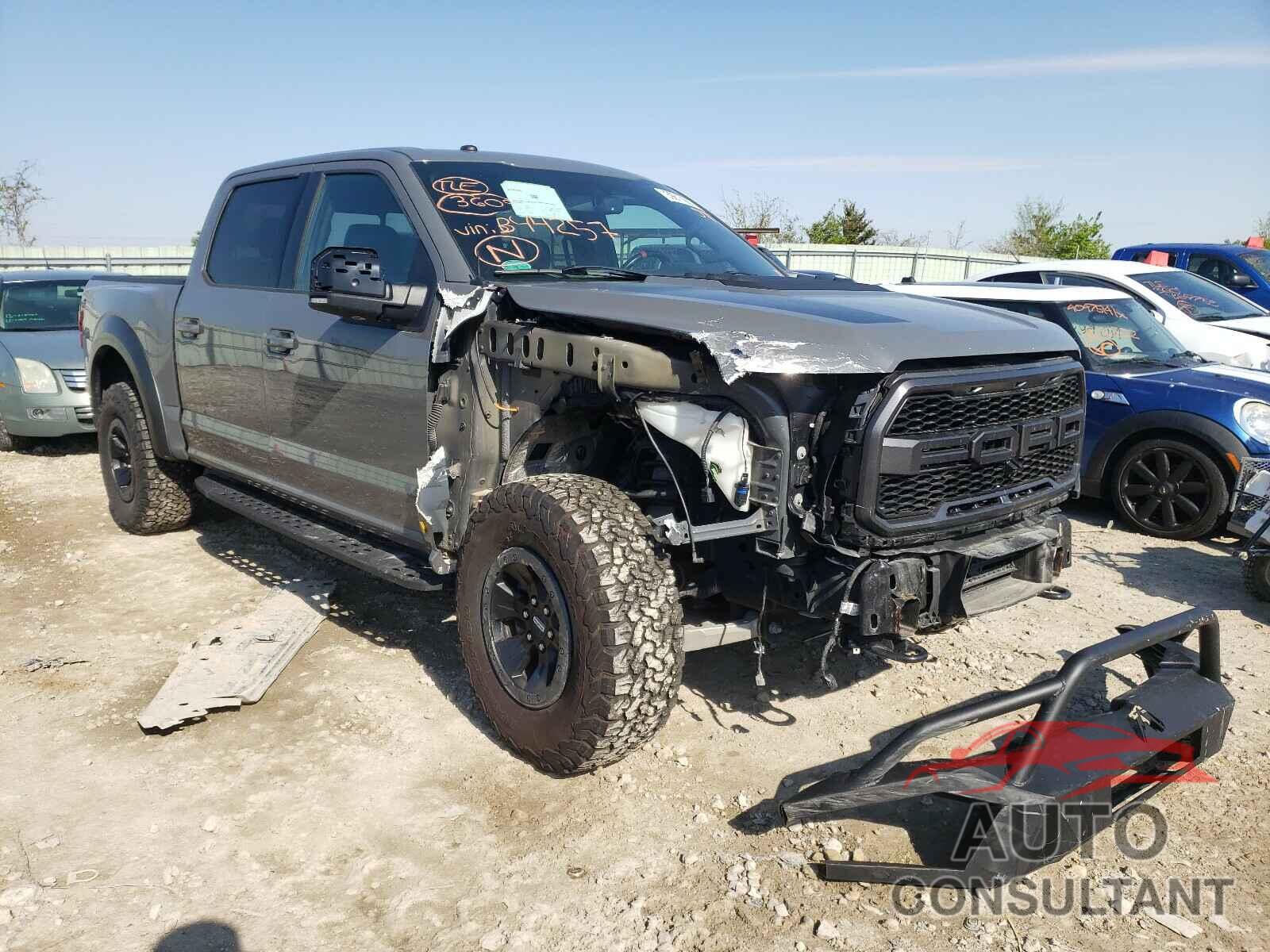 FORD F150 SVT 2018 - 1FTFW1RG2JFB44257