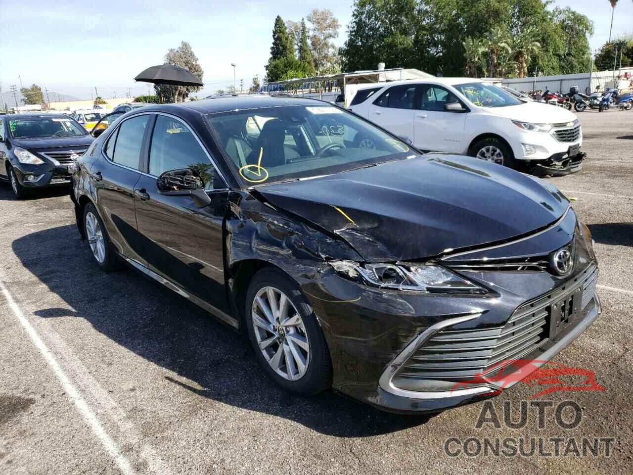 TOYOTA CAMRY 2022 - 4T1C11AK3NU012834