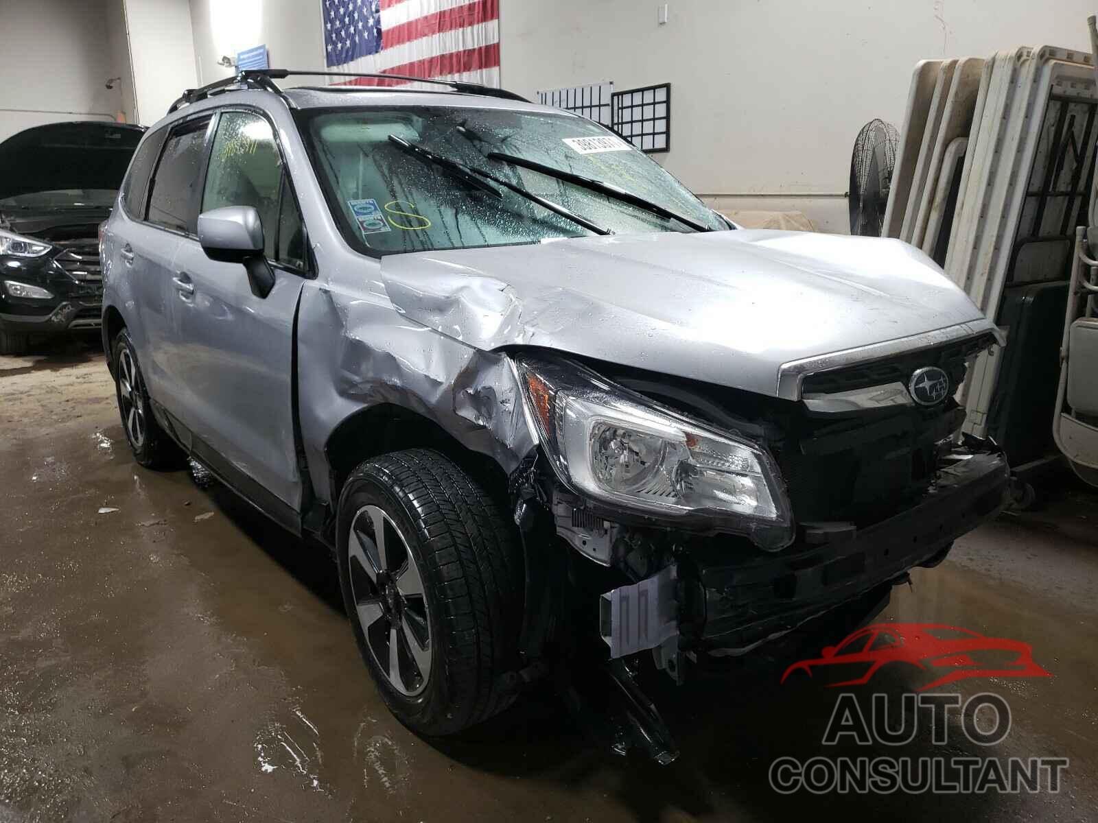 SUBARU FORESTER 2018 - JF2SJAGC5JH553307