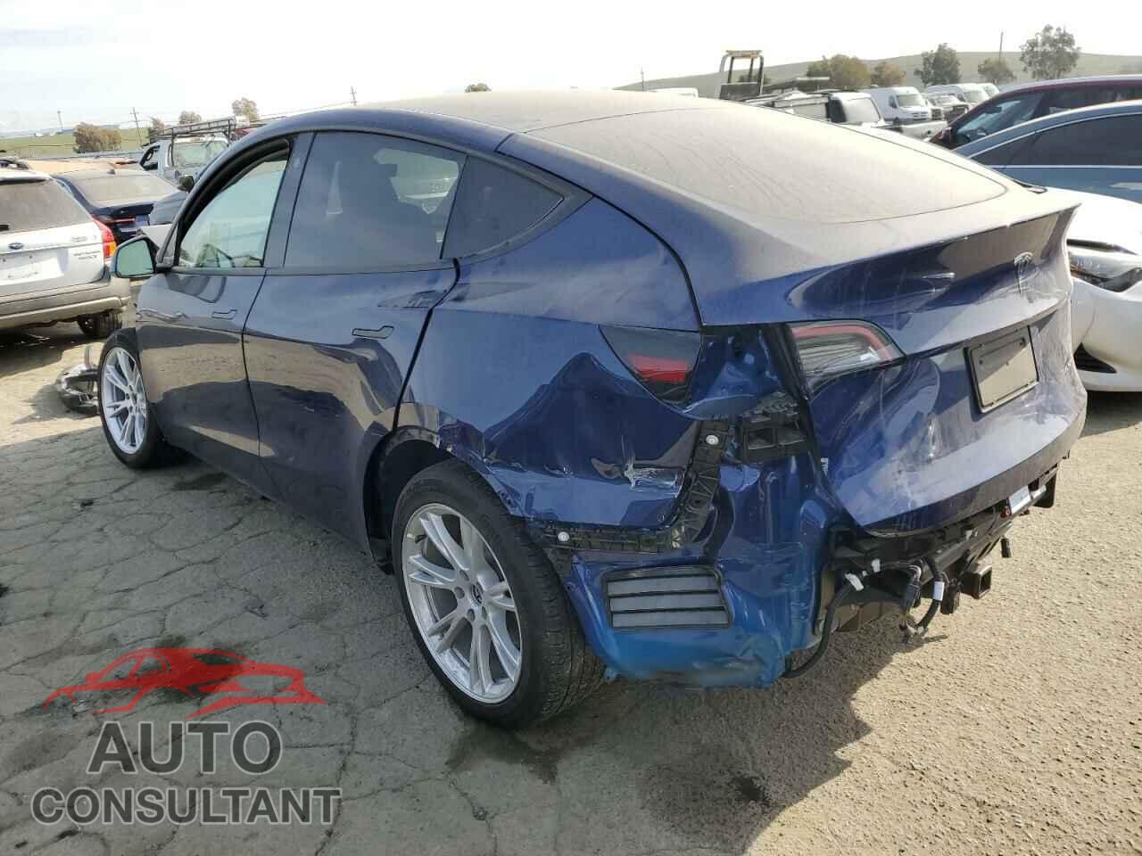 TESLA MODEL Y 2021 - 5YJYGAEE6MF159475