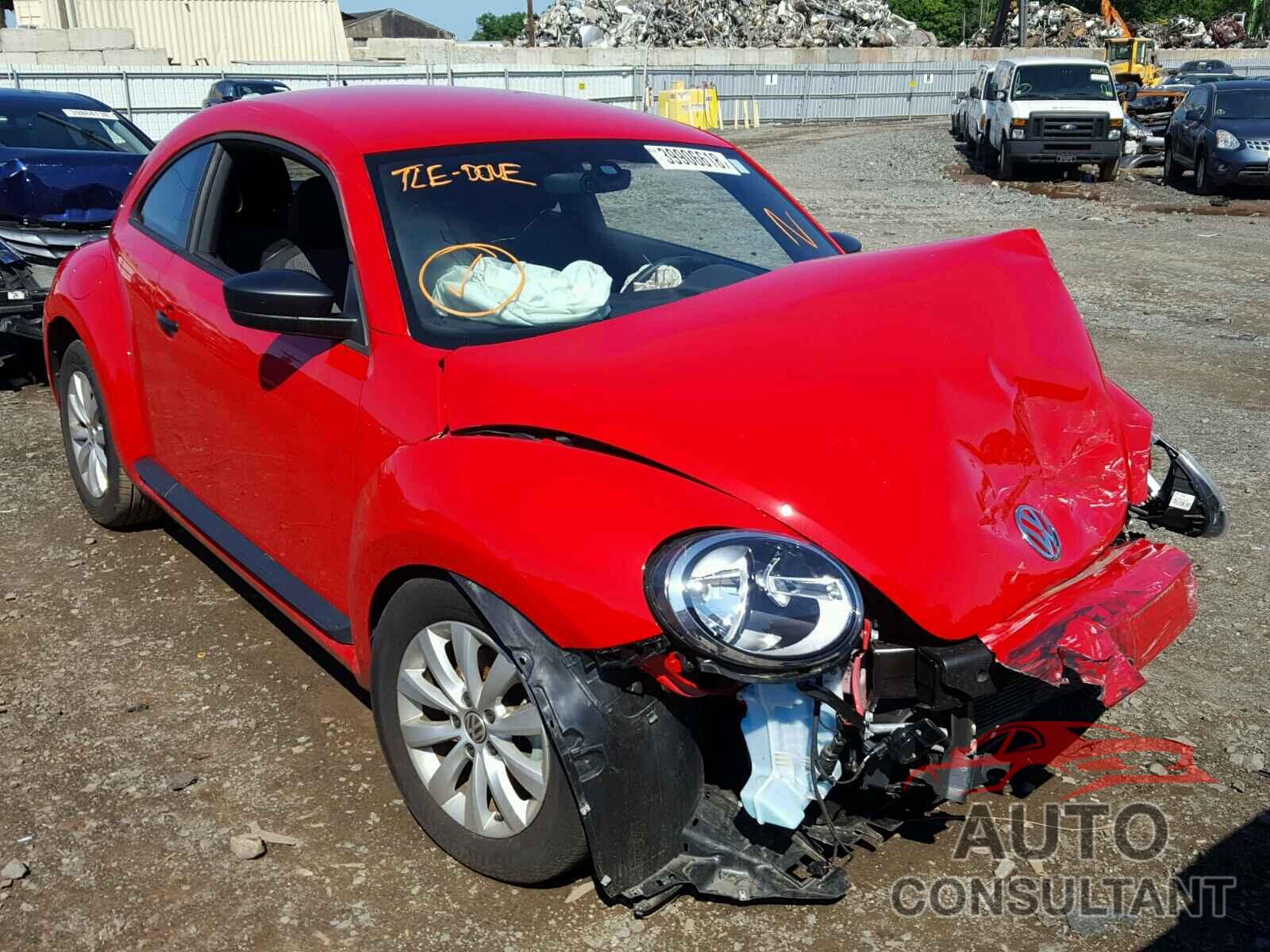 VOLKSWAGEN BEETLE 2017 - 3VWF17AT8HM609545