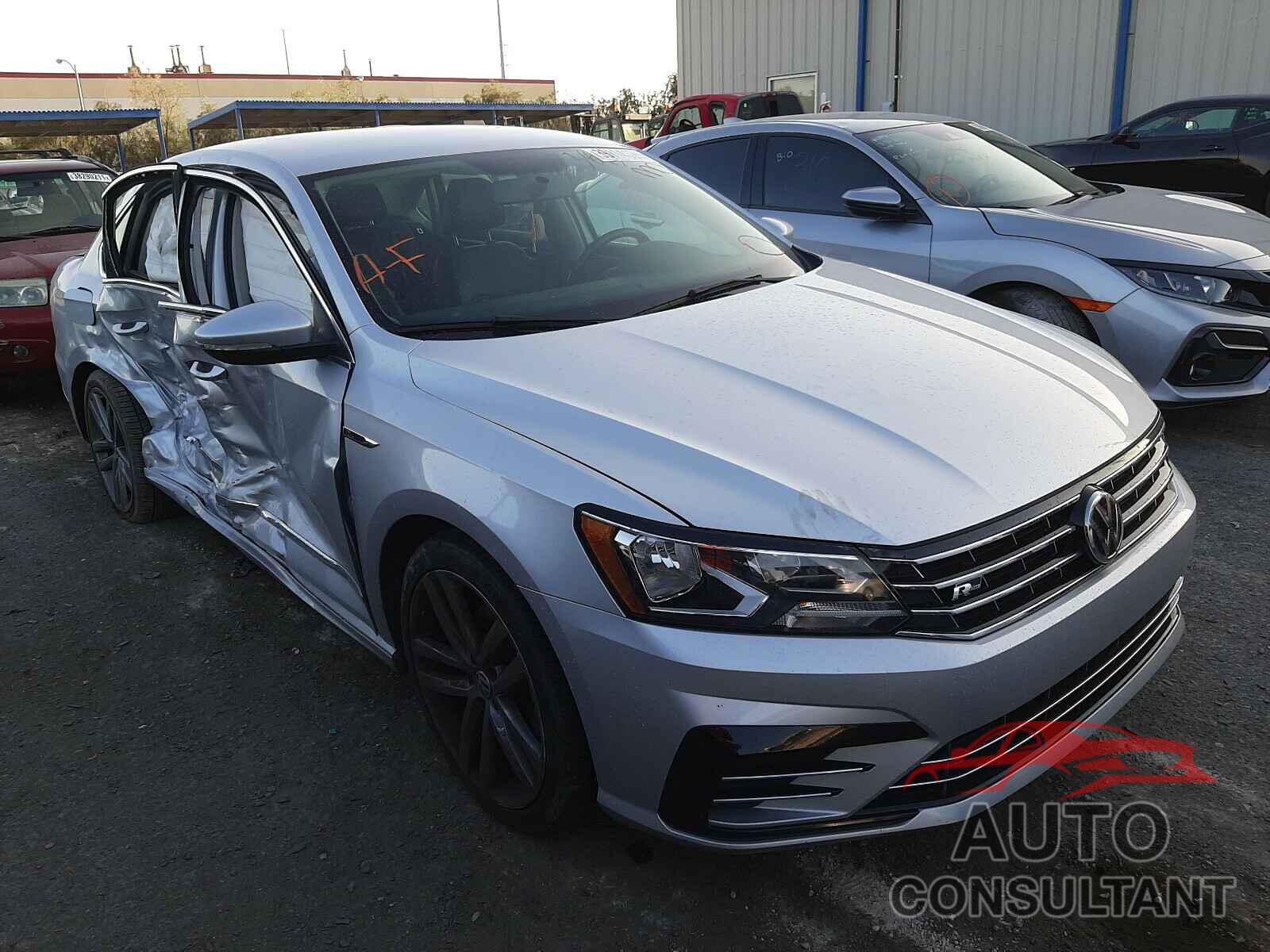 VOLKSWAGEN PASSAT 2017 - 1VWDT7A38HC077684