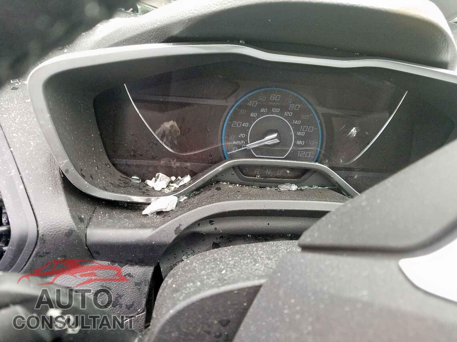 FORD CMAX 2017 - 5YFEPMAE4MP183806