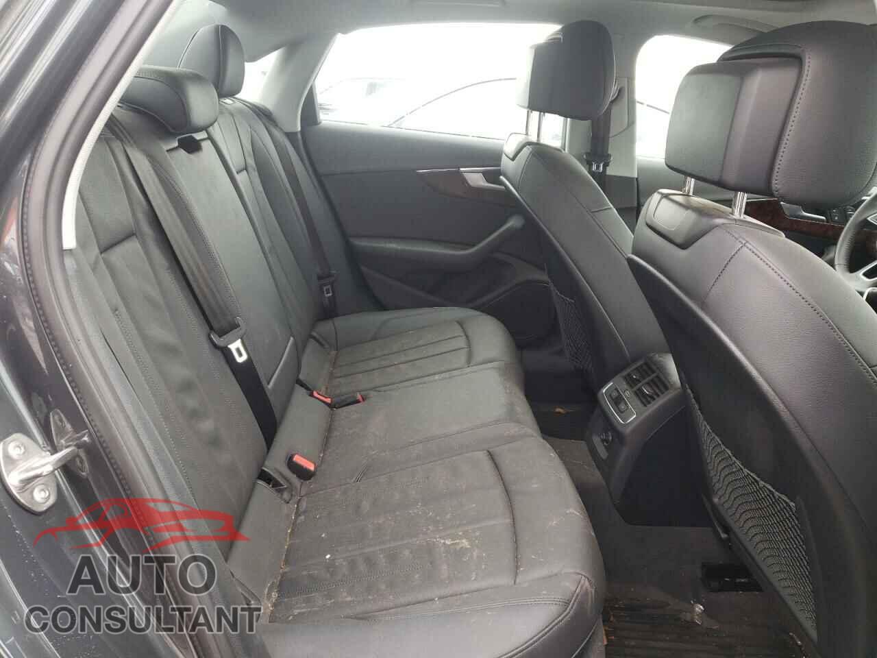 AUDI A4 2019 - WAUDNAF41KN006931