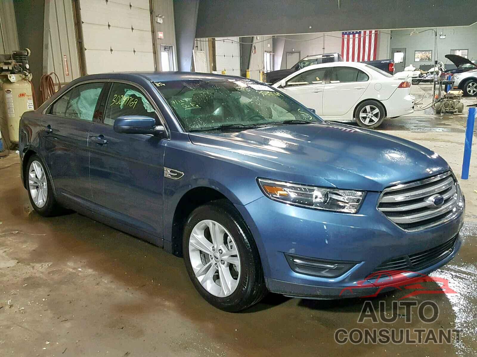 FORD TAURUS 2018 - 4T1BF1FK6HU343269