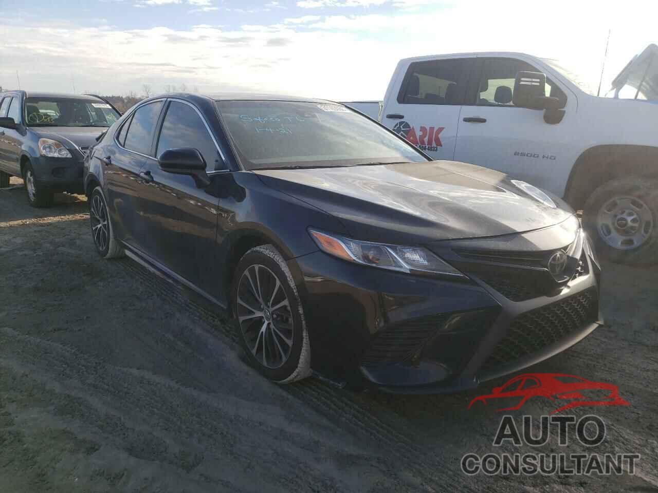 TOYOTA CAMRY 2018 - JTNB11HK5J3006471