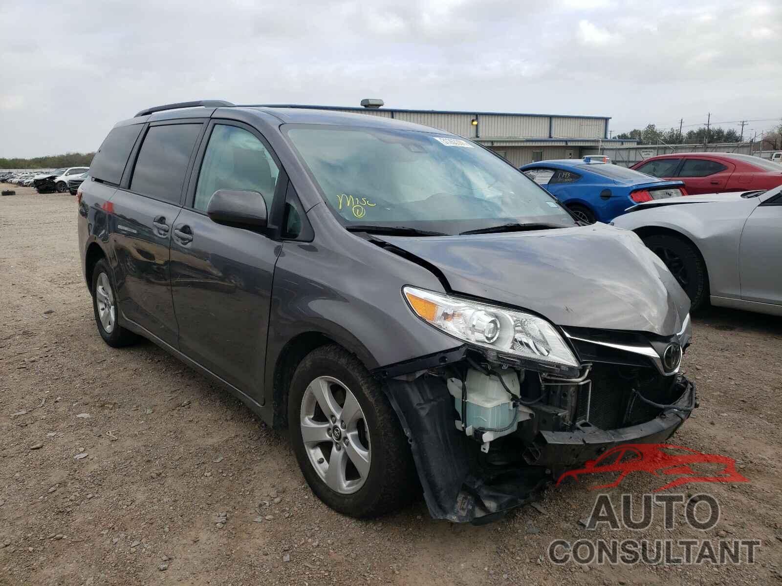 TOYOTA SIENNA 2018 - 5TDKZ3DC5JS903151