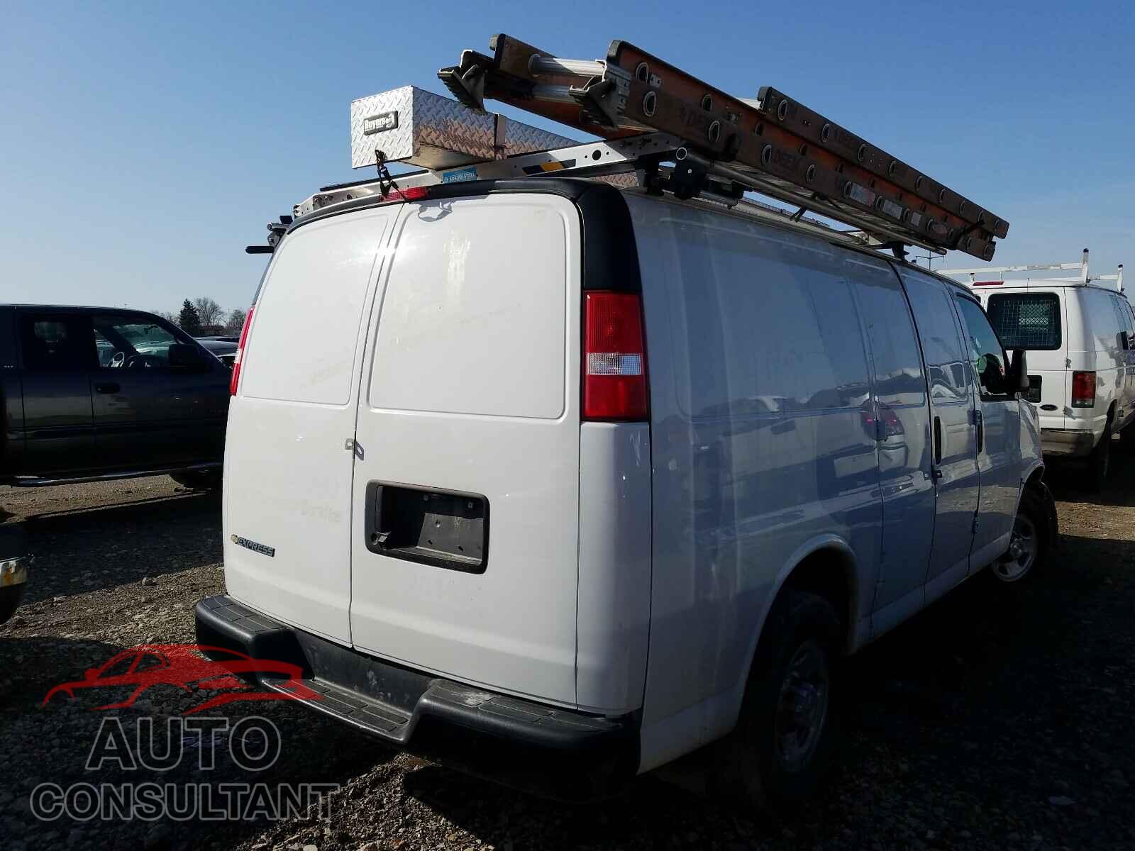 CHEVROLET EXPRESS 2018 - 5YFBURHE2GP557154