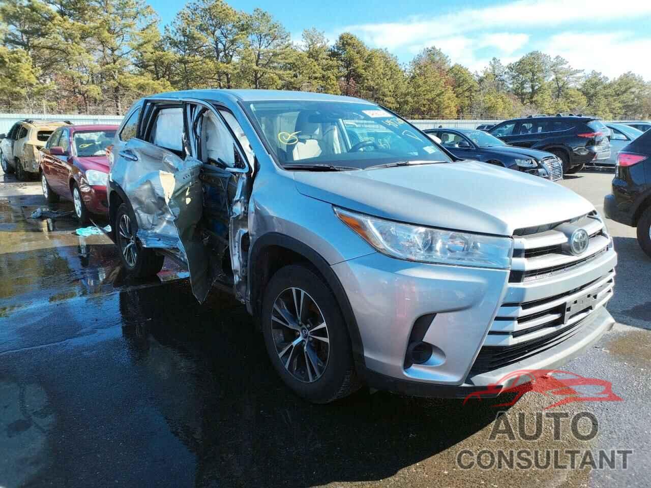 TOYOTA HIGHLANDER 2018 - 5TDBZRFH6JS487204