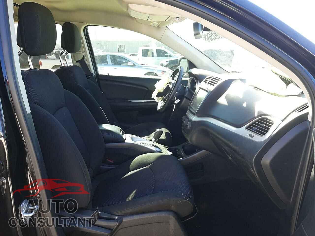 DODGE JOURNEY 2019 - 3C4PDCBB5KT774236