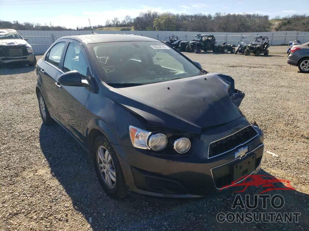 CHEVROLET SONIC 2016 - 1G1JC5SB6G4124387