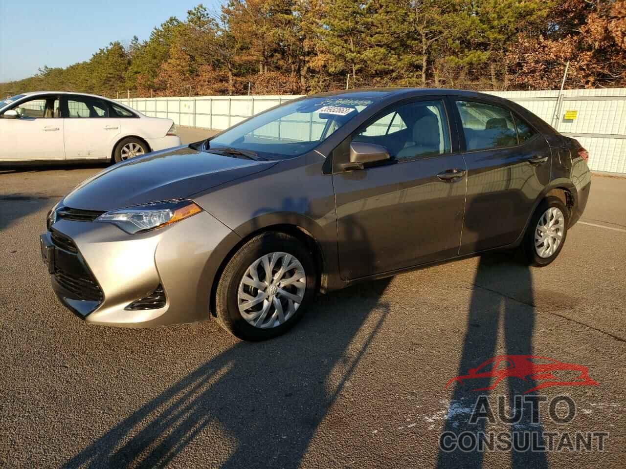 TOYOTA COROLLA 2018 - 2T1BURHE8JC095061