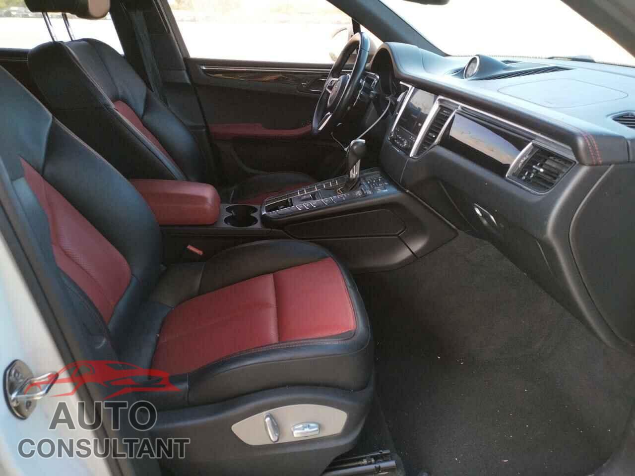 PORSCHE MACAN 2017 - WP1AA2A54HLB04930