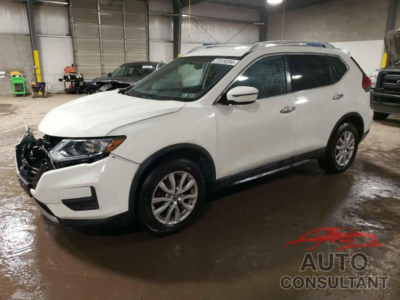 NISSAN ROGUE 2017 - 5N1AT2MT4HC858525