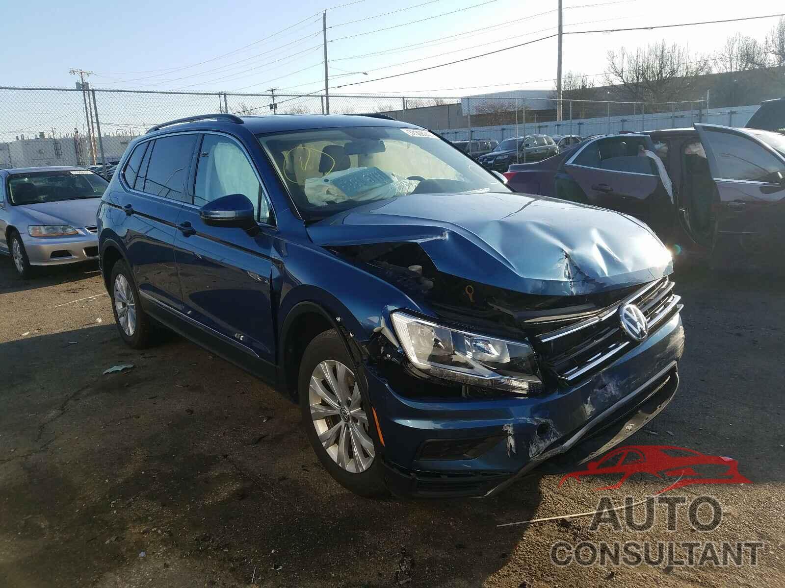 VOLKSWAGEN TIGUAN 2018 - 3VV2B7AX0JM151170