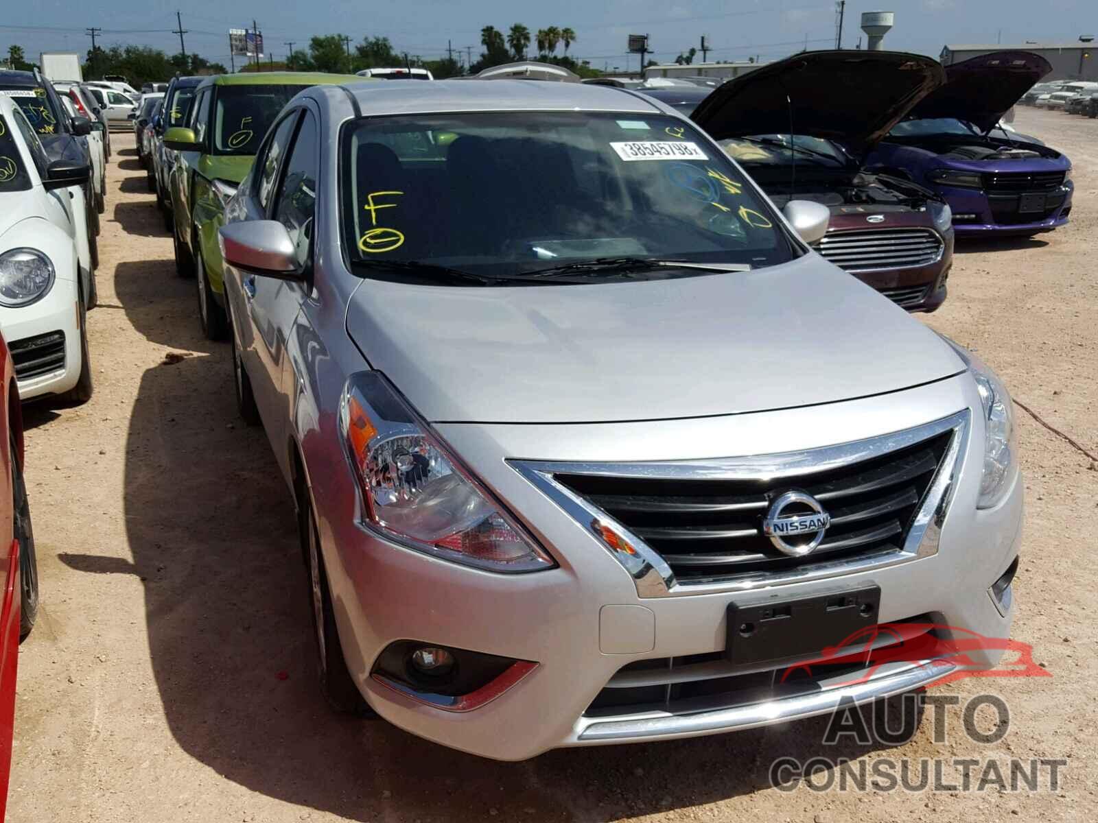 NISSAN VERSA 2017 - 3N1CN7AP3HL883046