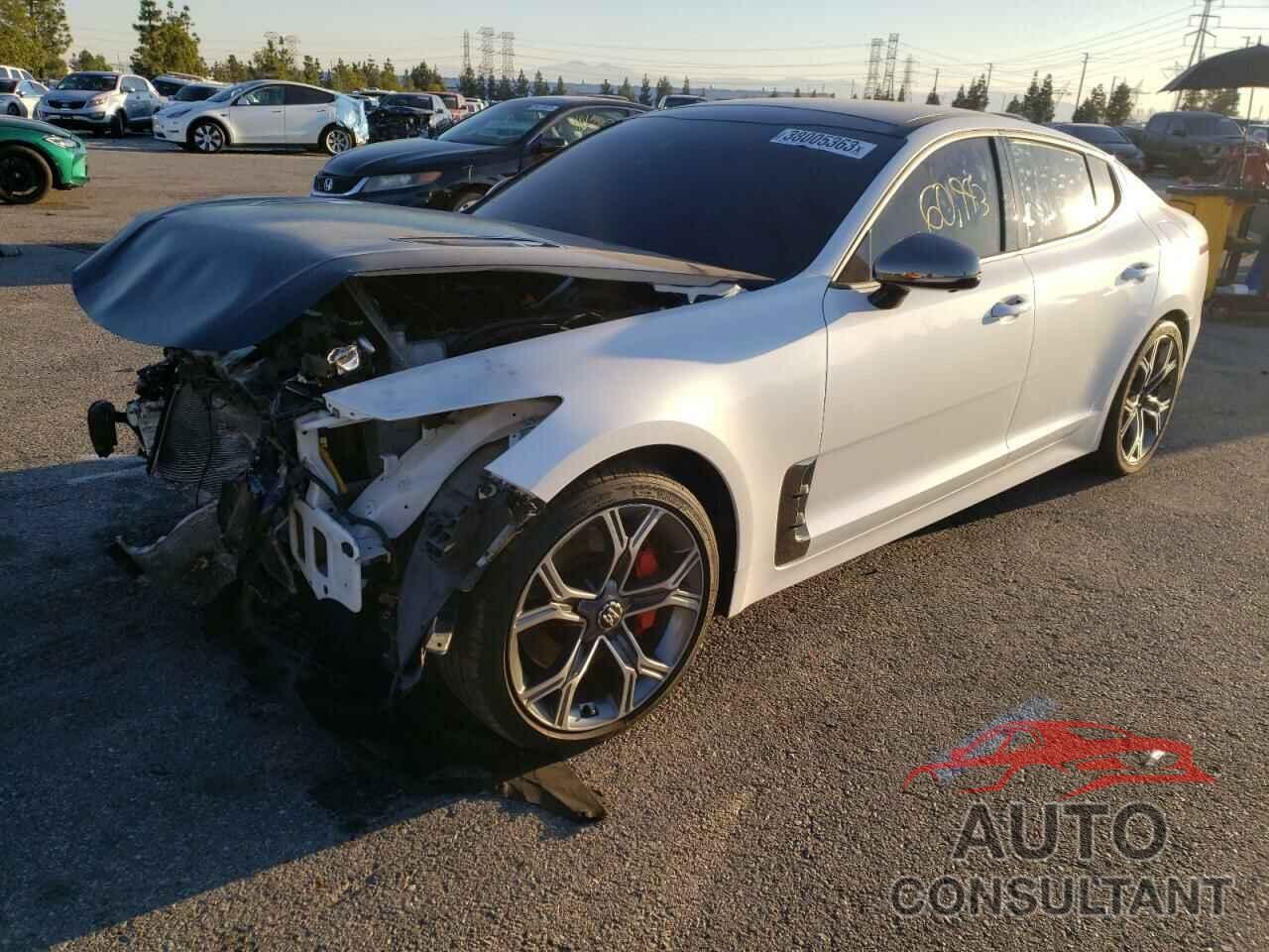 KIA STINGER 2019 - KNAE55LCXK6064604