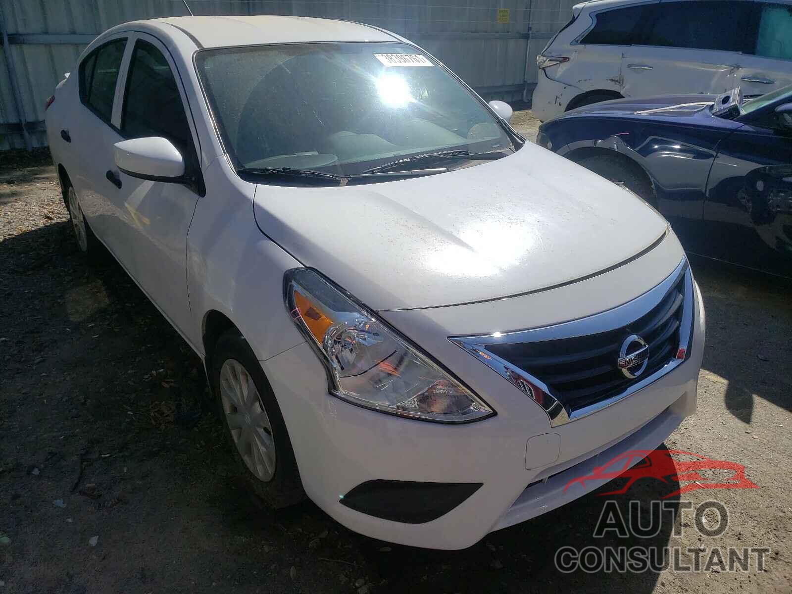 NISSAN VERSA 2019 - 3N1CN7AP7KL808924