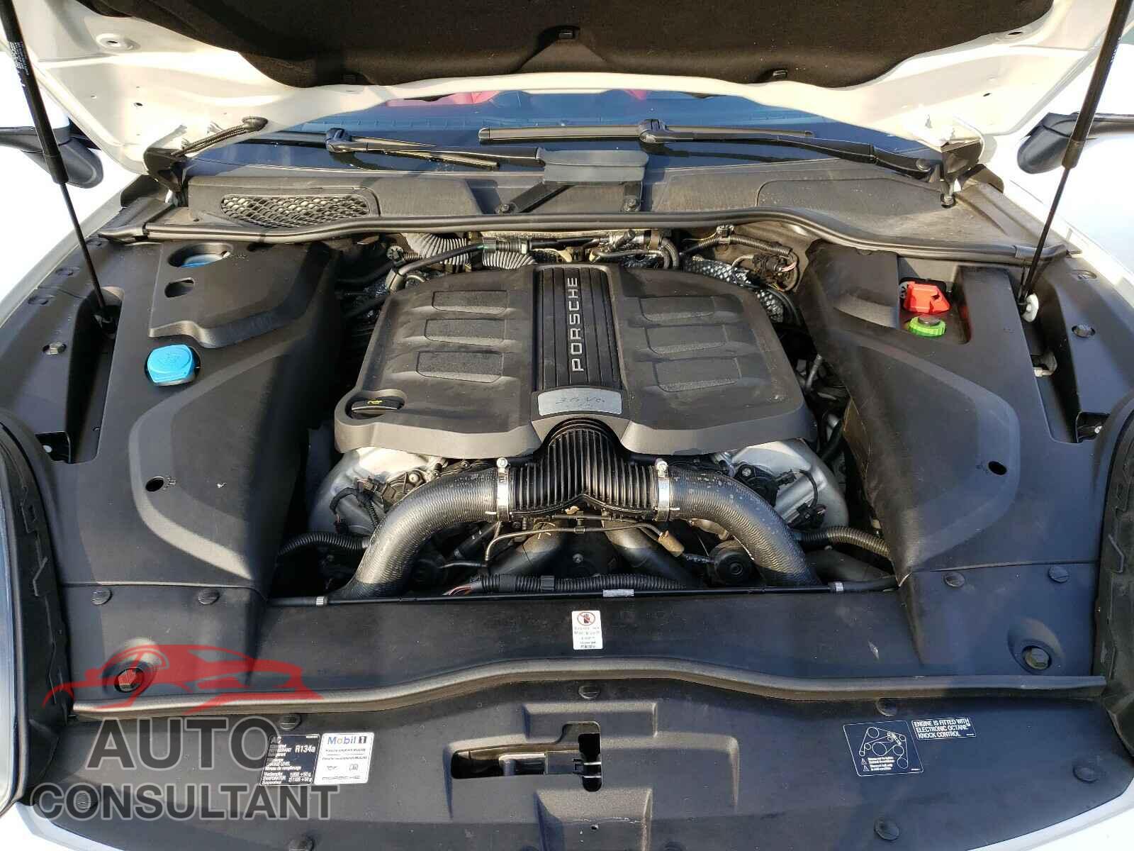 PORSCHE CAYENNE 2016 - WP1AD2A21GLA71624
