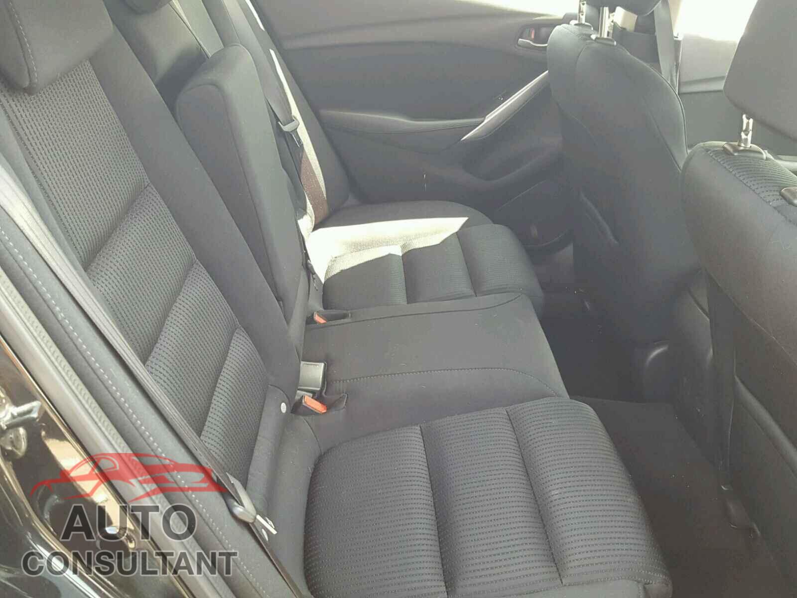 MAZDA 6 2017 - JM1GL1U52H1137710