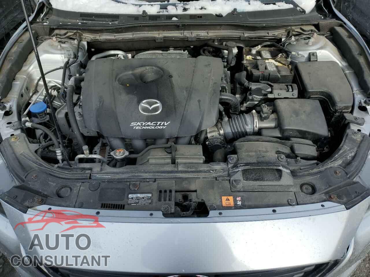 MAZDA 3 2018 - 3MZBN1V37JM164604