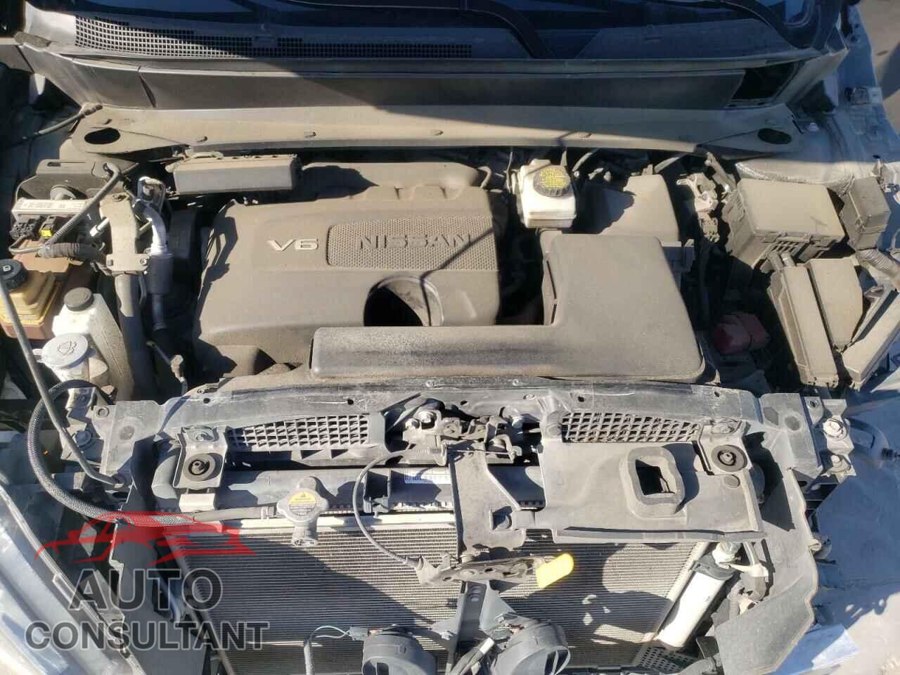NISSAN PATHFINDER 2019 - 5N1DR2MM9KC587456