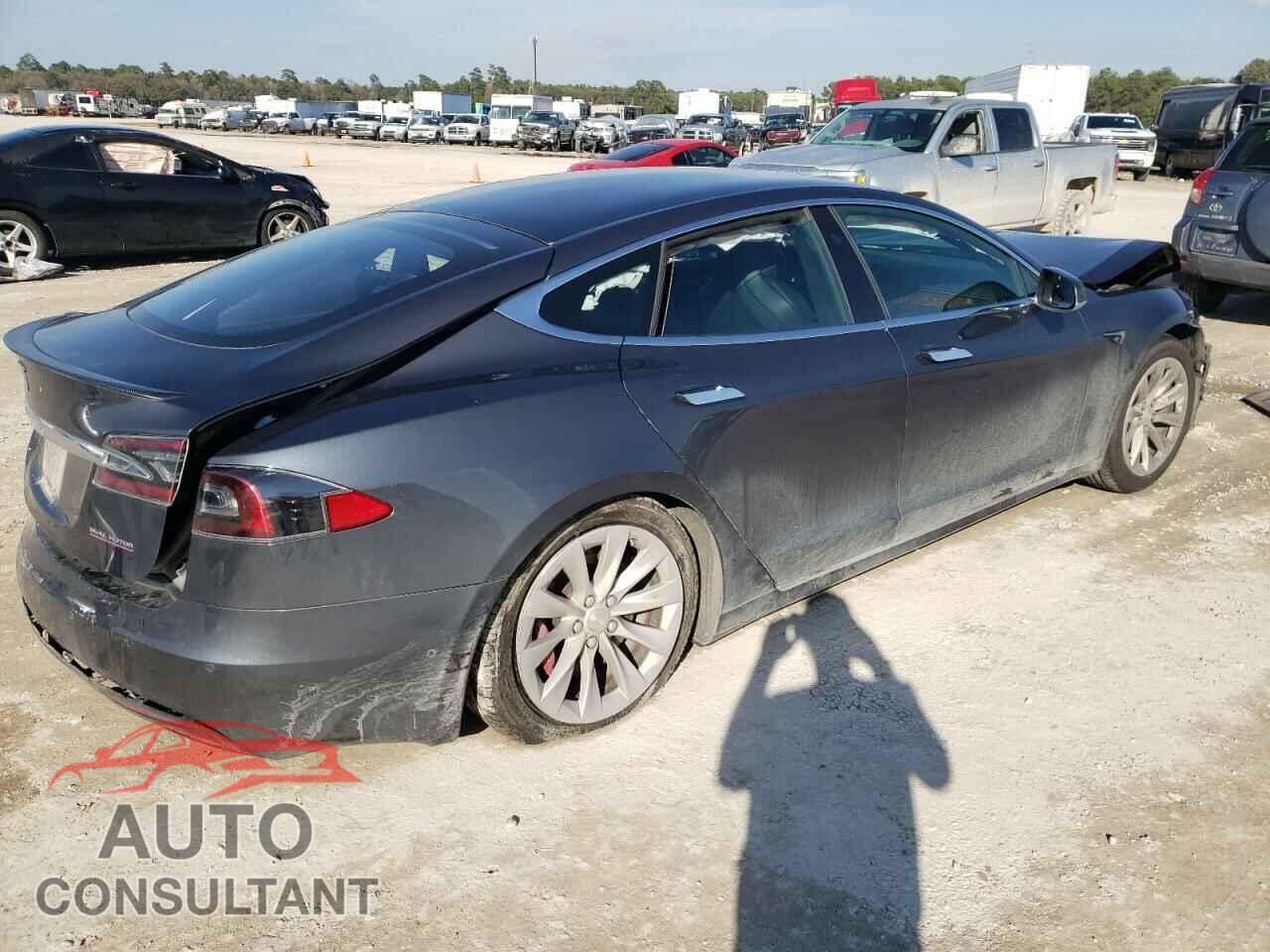 TESLA MODEL S 2019 - 5YJSA1E43KF330176