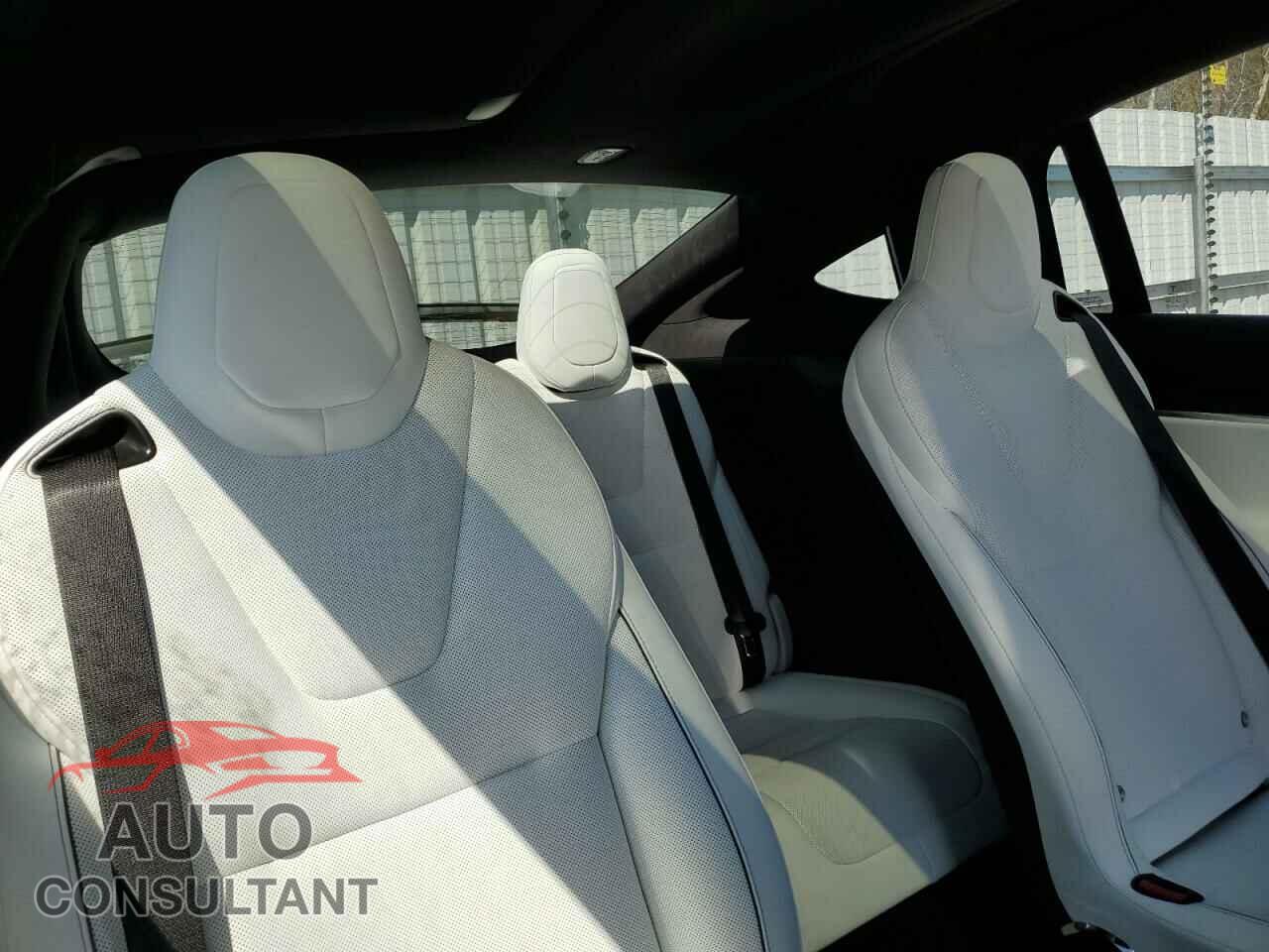 TESLA MODEL X 2023 - 7SAXCBE60PF372838