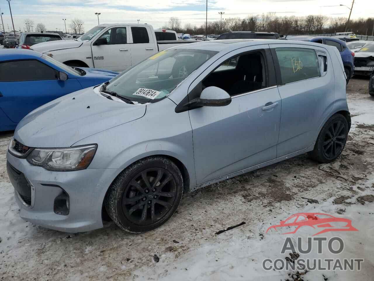 CHEVROLET SONIC 2018 - 1G1JD6SB1J4102243