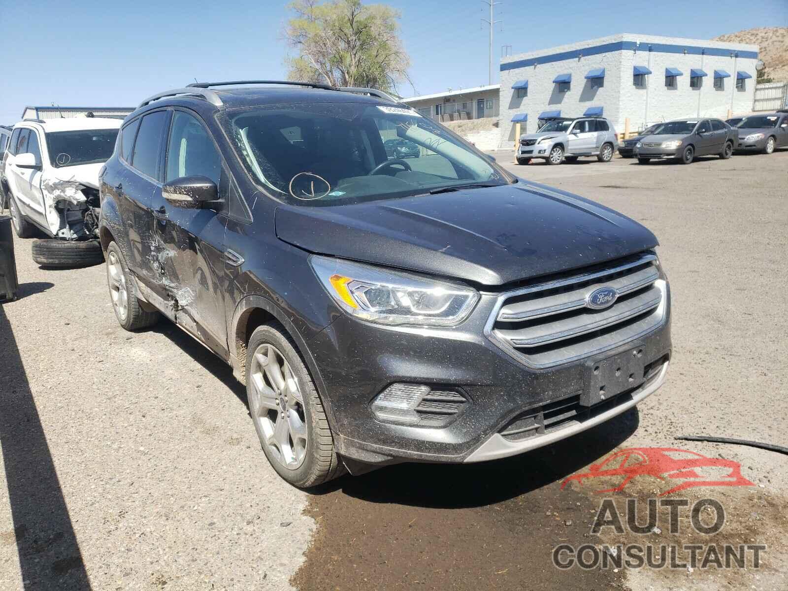 FORD ESCAPE 2017 - 1FMCU9J96HUE74103