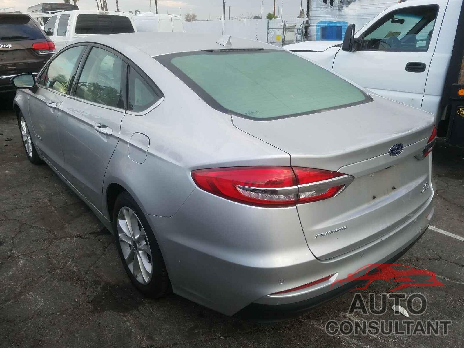 FORD FUSION 2019 - 3FA6P0LUXKR188863