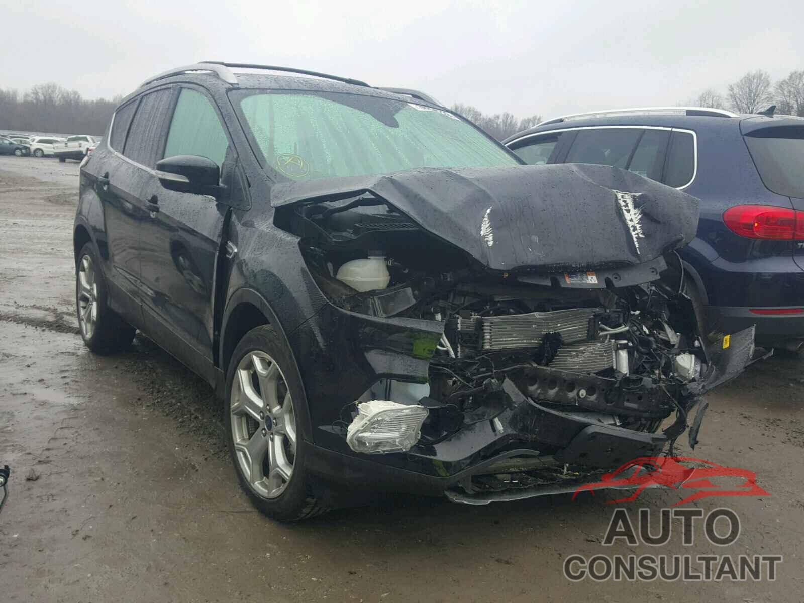 FORD ESCAPE 2017 - 1FMCU0JD9HUD81267