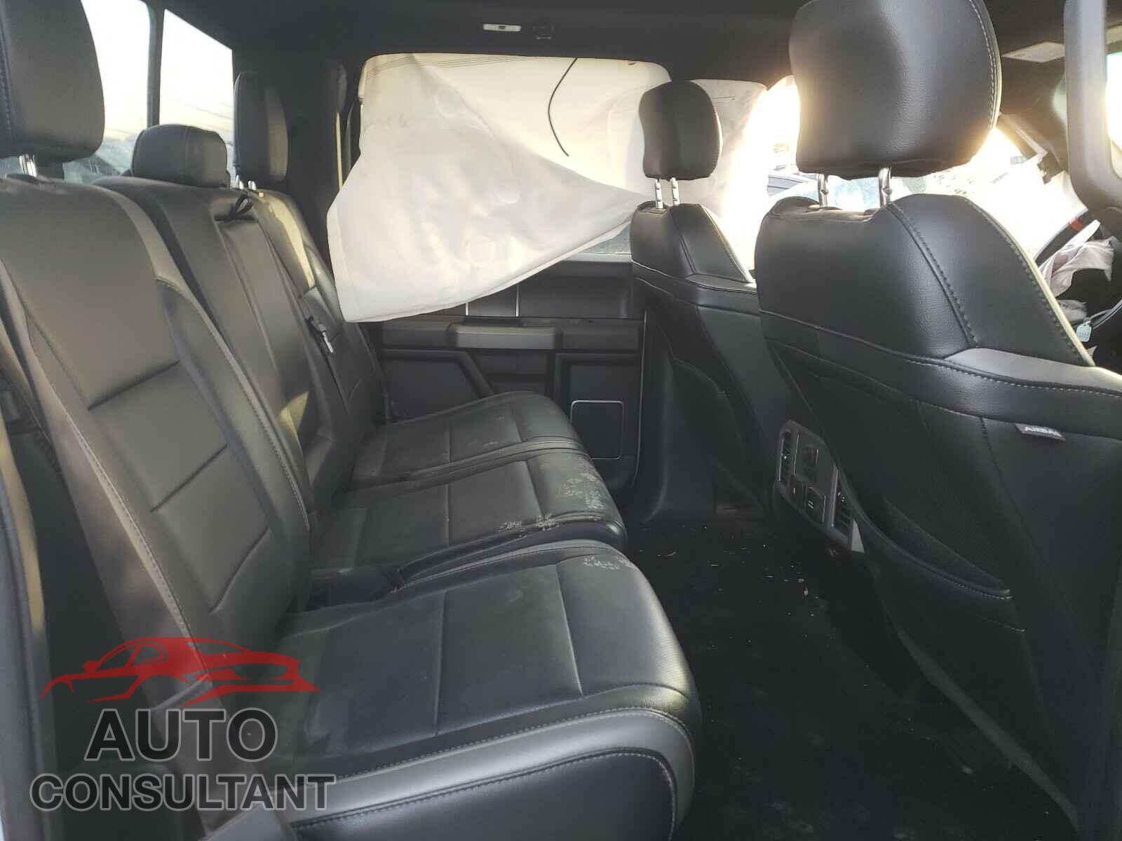 FORD F150 SVT 2017 - 1FTFW1RG3HFA66419